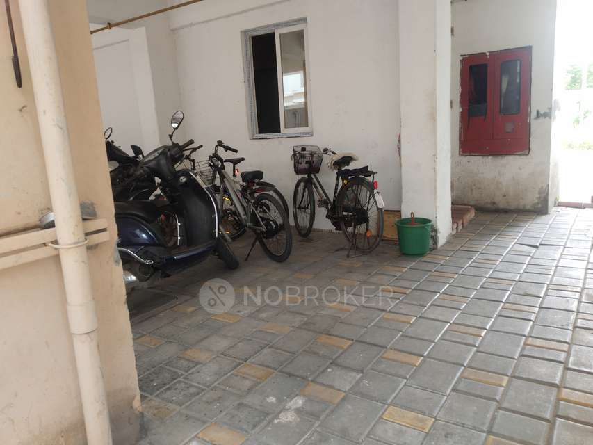 2 BHK Flat In Amarprakash Temple Waves For Sale  In Kundrathur