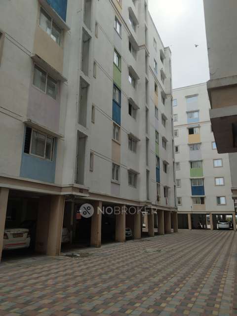 2 BHK Flat In Amarprakash Temple Waves For Sale  In Kundrathur