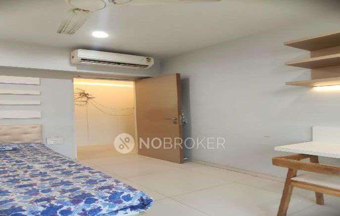 2 BHK Flat In Sheth Midori For Sale  In Dahisar East