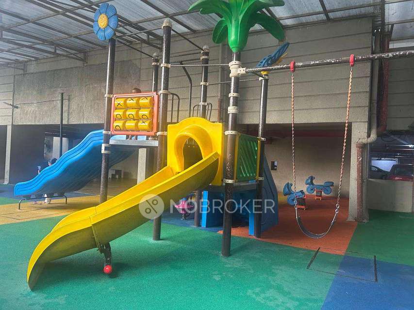 2 BHK Flat In Sheth Midori For Sale  In Dahisar East