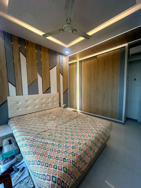 2 BHK Flat In Sheth Midori For Sale  In Dahisar East