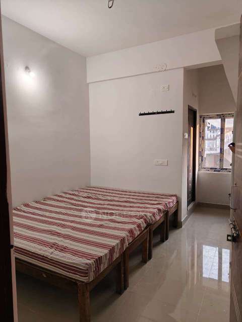 PG for Girls in Arnav Residency