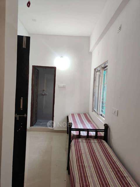 PG for Girls in Arnav Residency