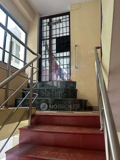 4+ BHK Flat For Sale  In J9 - Thoraipakkam Police Station