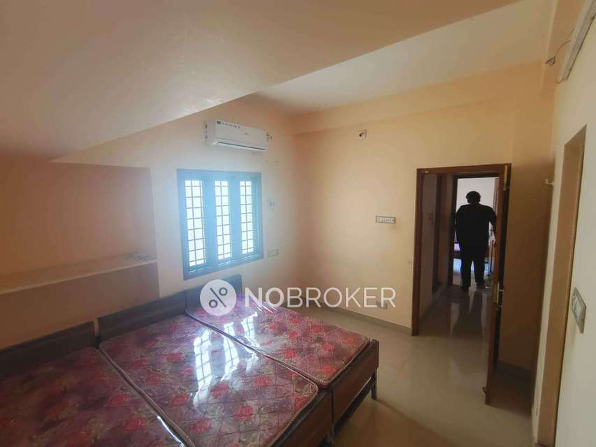 PG for Boys in New Perungalathur