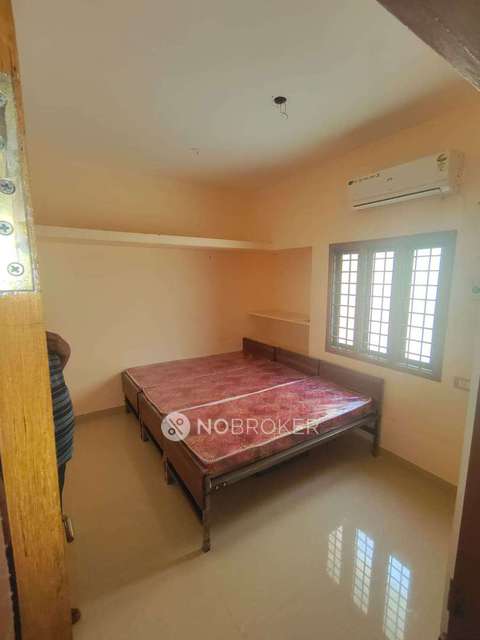 PG for Boys in New Perungalathur