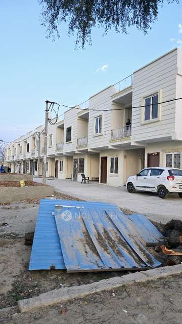 2 BHK Flat For Sale  In Saraswati Embassy Phase 2