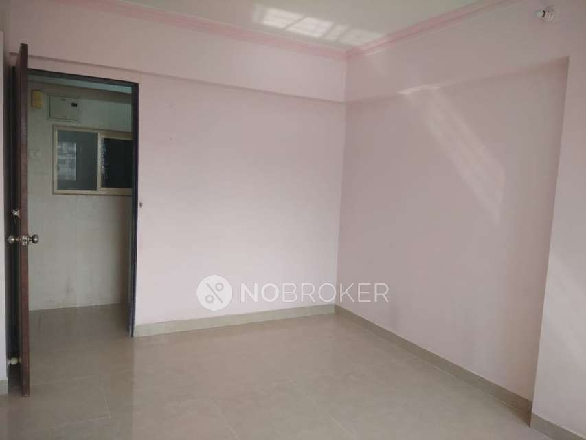 2 BHK Flat In Breezy Corner, Kandivali West For Sale  In Borivali West