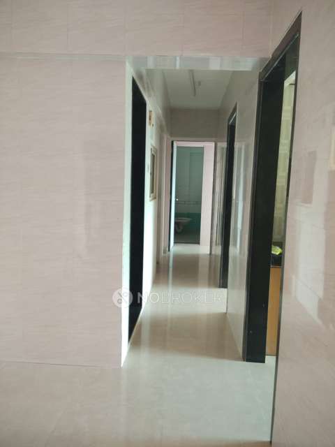 2 BHK Flat In Breezy Corner, Kandivali West For Sale  In Borivali West