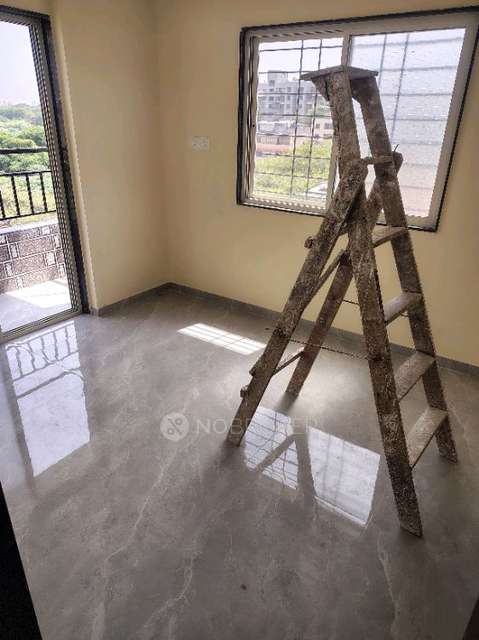 2 BHK Flat In Balaji Niwas for Rent  In Bt Kawade Road Basketball Court