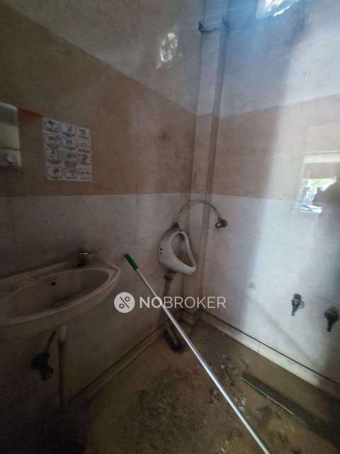 Godown/Warehouse in  Gtb Nagar, Delhi for sale 