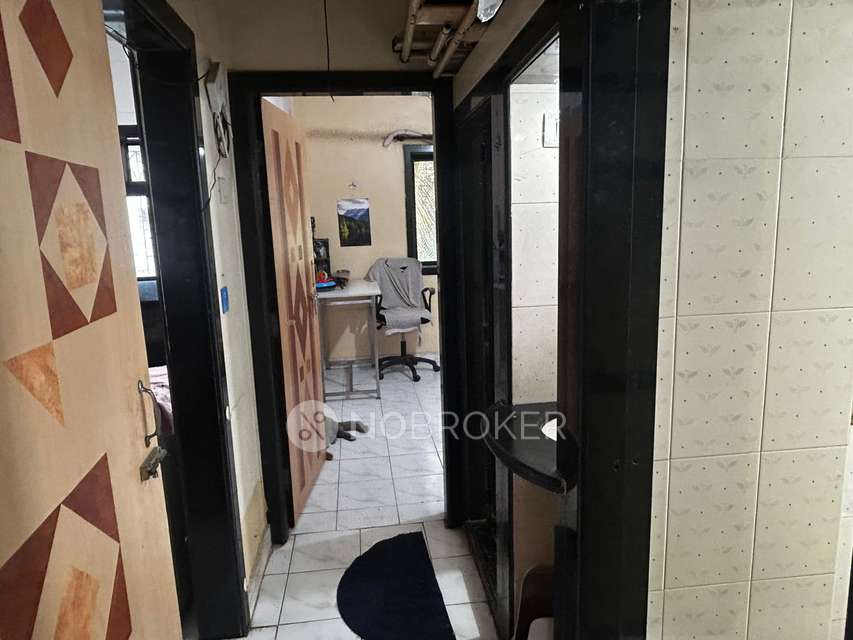 1 BHK Flat In Standalone Building  for Rent  In Malad West