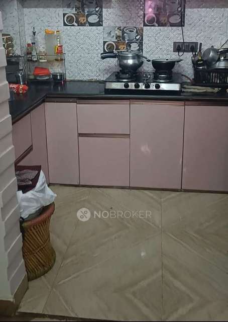 3 BHK Flat In Are Uttam Nagar Floors, Delhi For Sale  In Mansaram Park