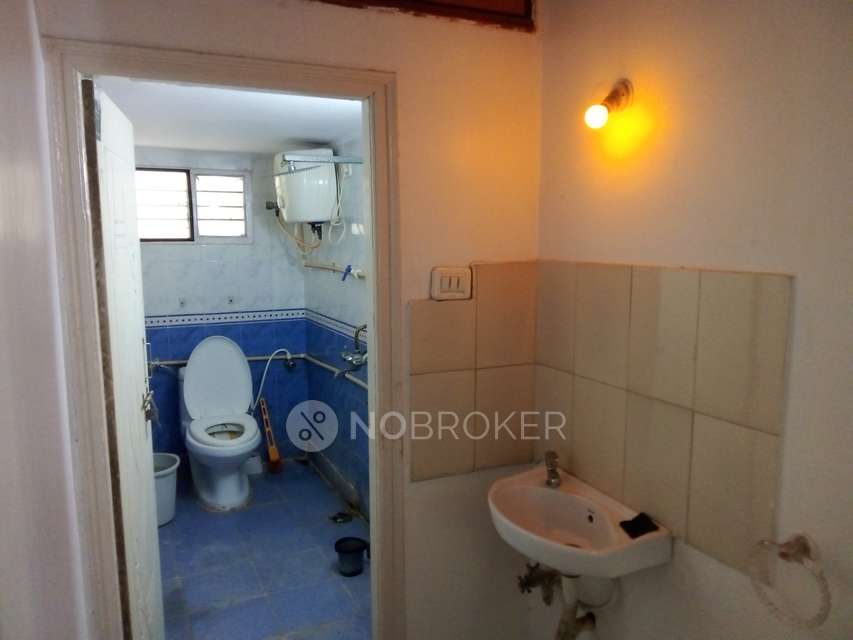 2 BHK Flat In Prashanthi Residency Apartment For Sale  In Ramanthapur