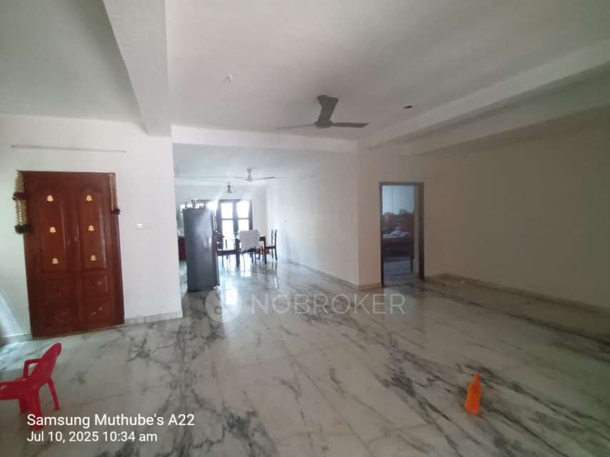 4+ BHK House For Sale  In Valasaravakkam