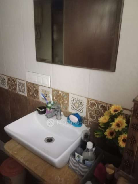 PG for Girls in Santacruz West