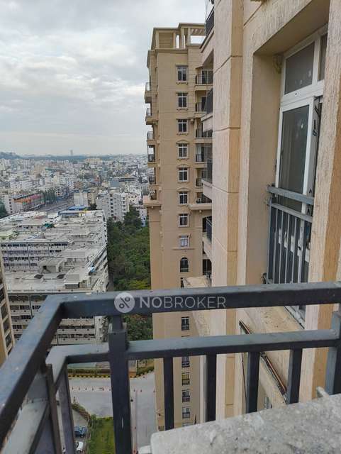 3 BHK Flat In Aditya Empress Towers For Sale  In Shaikpet