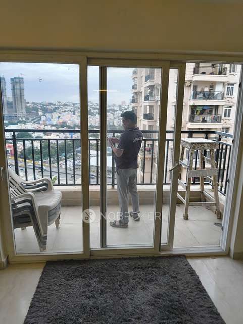 3 BHK Flat In Aditya Empress Towers For Sale  In Shaikpet