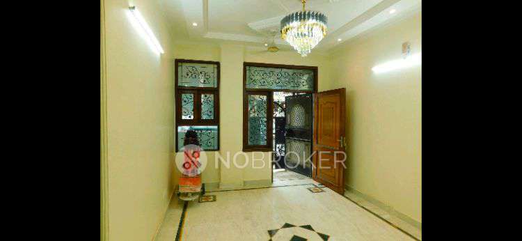 2 BHK Flat In West Patel Nagar For Sale  In West Patel Nagar