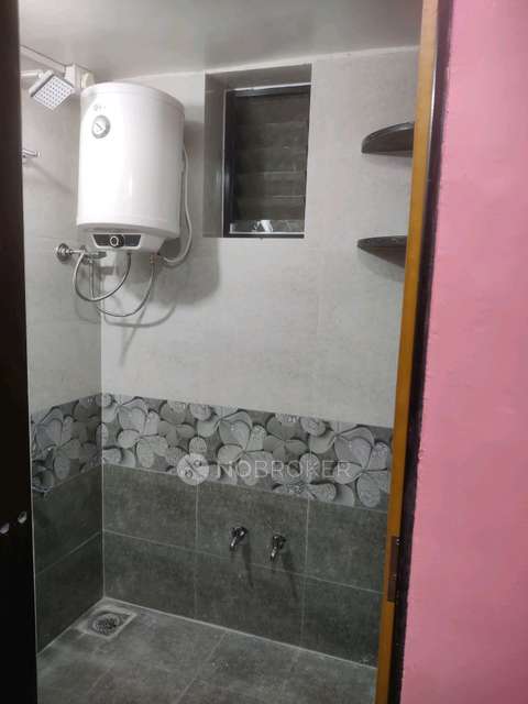 Single Room for Male In 3 BHK  In Warje Malwadi