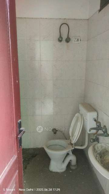 4 BHK Flat In Avtar Enclave For Sale  In Avtar Enclave, Paschim Vihar