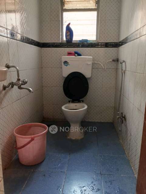 Single Room for Male In 2 BHK  In Wanawadi