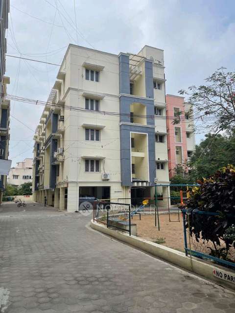 2 BHK Flat In Agni Flamingo Apartments For Sale  In Agni Flamingo Apartments, Pallikaranai.