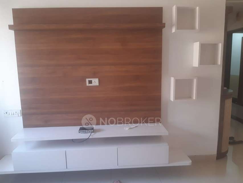 2 BHK Flat In Raheja Palm Court, Malad West, Mumbai For Sale  In Malad West, Mumbai