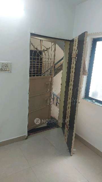 1 BHK Flat In Gangalaxmi For Sale  In Shukrawar Peth