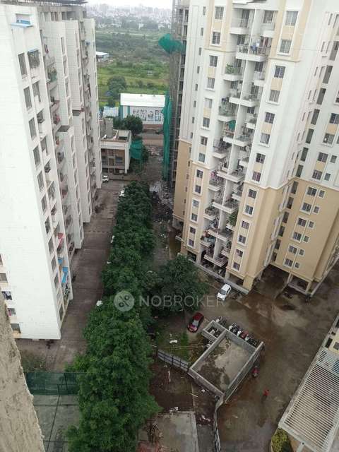 1 BHK Flat In Dmk Stella For Sale  In Moshi