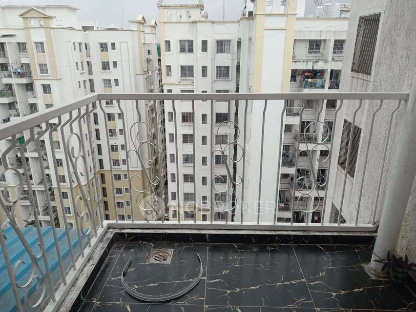 1 BHK Flat In Dmk Stella For Sale  In Moshi