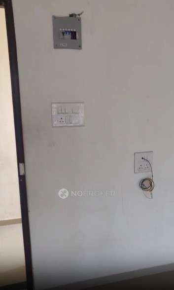 1 RK Flat In Rehmaniya Apartment For Sale  In Brahman Wadi Road