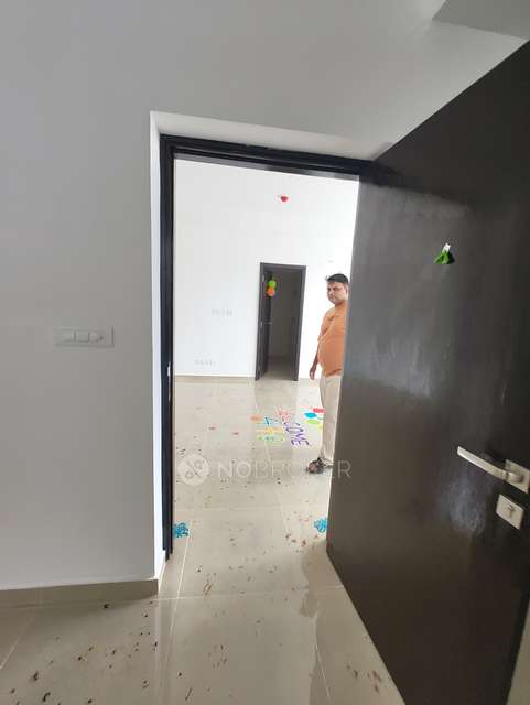 2 BHK Flat In Aliens Space Station For Sale  In Tellapur