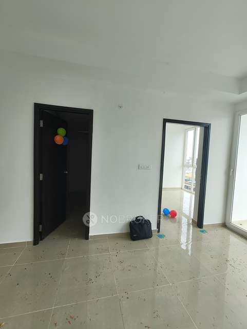 2 BHK Flat In Aliens Space Station For Sale  In Tellapur