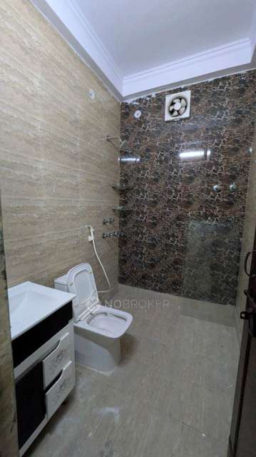 2 BHK Flat For Sale  In Extension Ii, Shalimar Garden