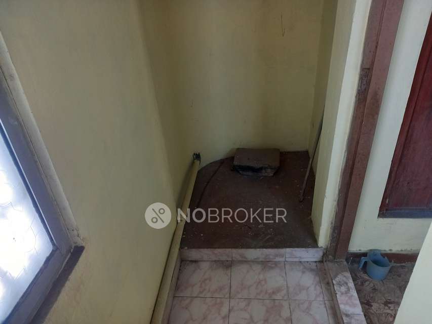 2 BHK Flat In Yokesh Mahal K K Nagar For Sale  In 728  Flat No 5 ,thiruvalluvar 2nd St, West Kk Nagar , Nesapakkam ,chennai 78