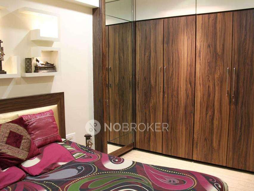 2 BHK Flat In Sai Darshan For Sale  In Kemps Corner