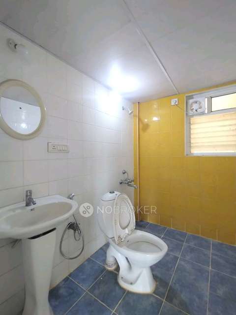 3 BHK Flat In Golden Blossom Apartments For Sale  In Kadugodi