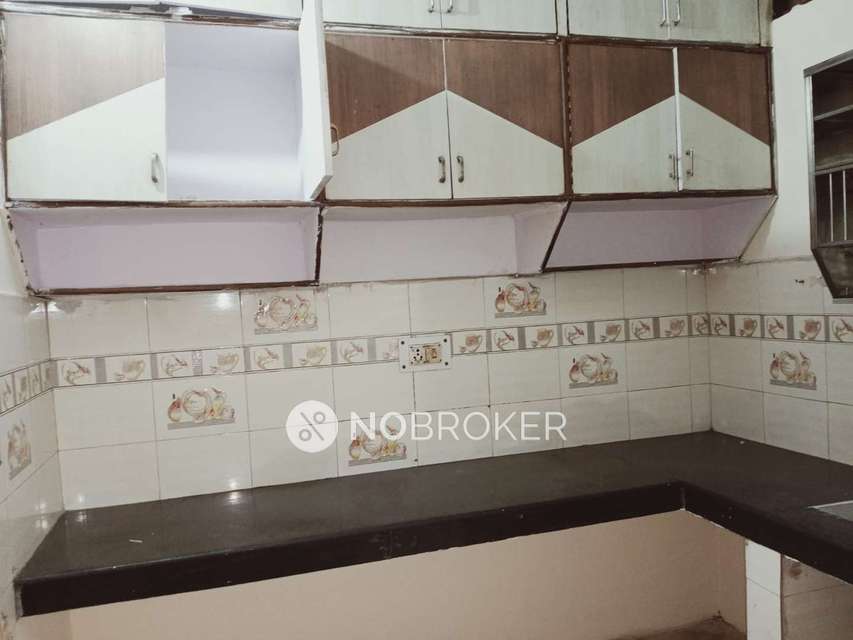 2 BHK Flat In Standalonebuilding For Sale  In Hari Nagar