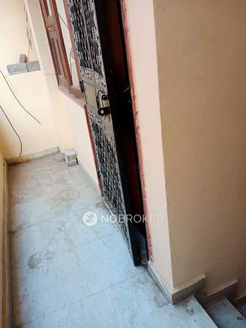 2 BHK Flat In Standalonebuilding For Sale  In Hari Nagar