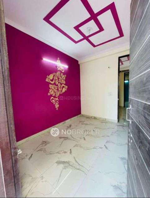 2 BHK Flat In Ganpati Apartment For Sale  In Sector 74