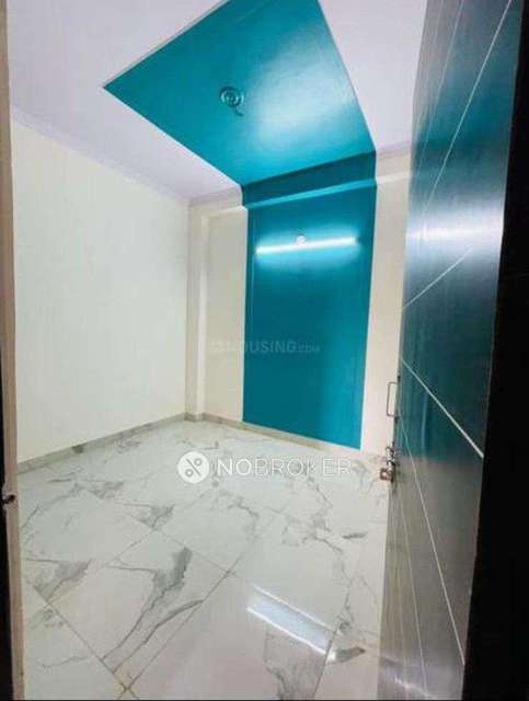 2 BHK Flat In Ganpati Apartment For Sale  In Sector 74