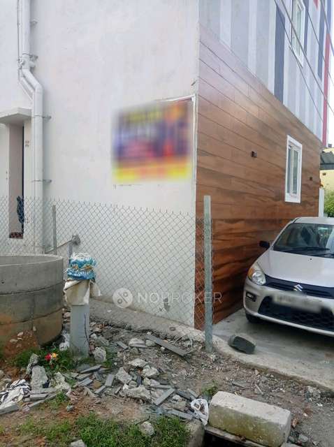 PG for Boys in Navalur