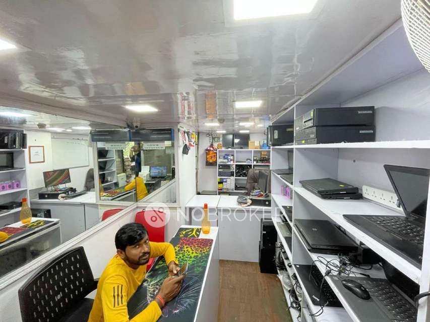 Shop in Nehru Place, Delhi for sale 