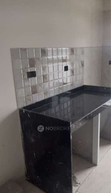 1 BHK Flat In Gurudwarka For Sale  In Ashokvan, Dahisar East