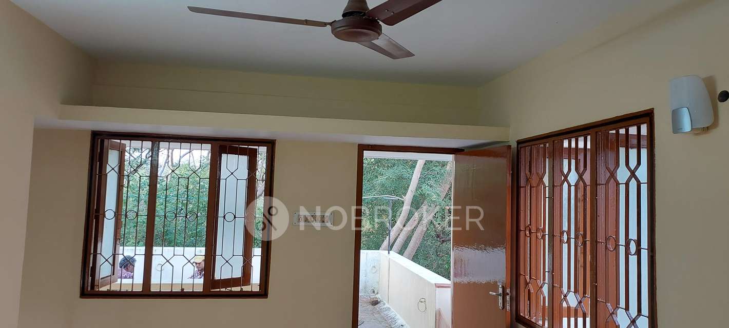 2 BHK Flat In   Nafar Rudhra For Sale  In Thiruvanmiyur