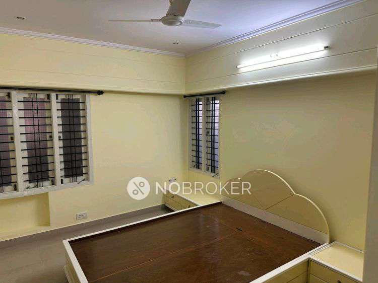 Shared Room for Female In 2 BHK  In Murgesh Pallya