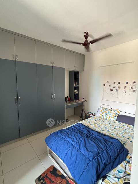 Single Room for Female In 3 BHK  In Casagrand Savoye In Karapakkam