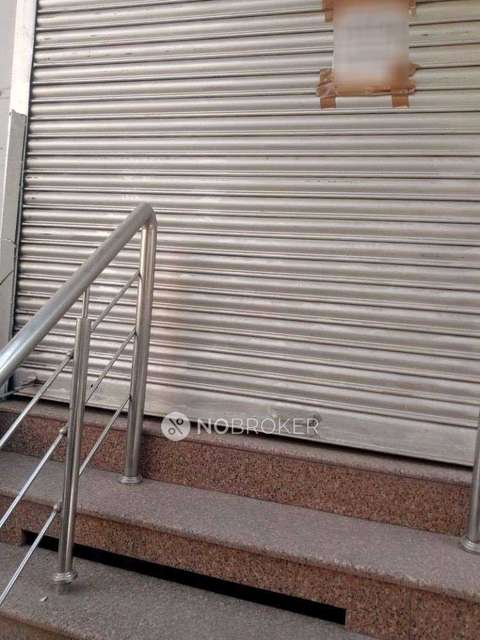 Shop in Sector 8, Gurgaon for Rent 