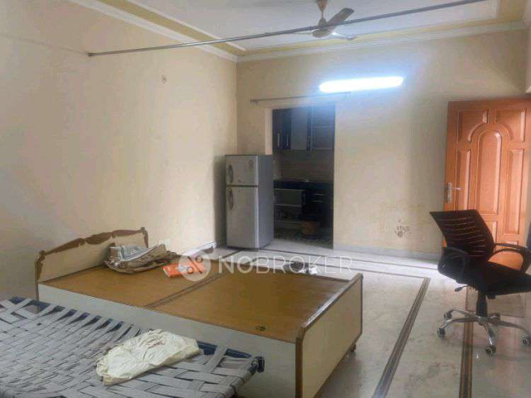 1 RK House for Rent  In Sector 52